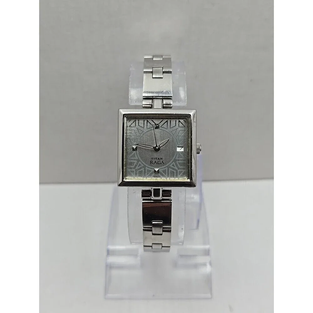 Titan Raga 2509SAA Womens Square Silver Dial Bracelet Quartz Watch New Battery